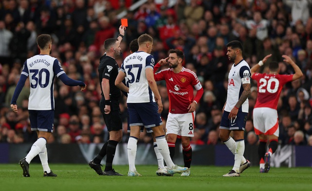 Man United thất bại tủi hổ trước Tottenham tại Old Trafford- Ảnh 4.